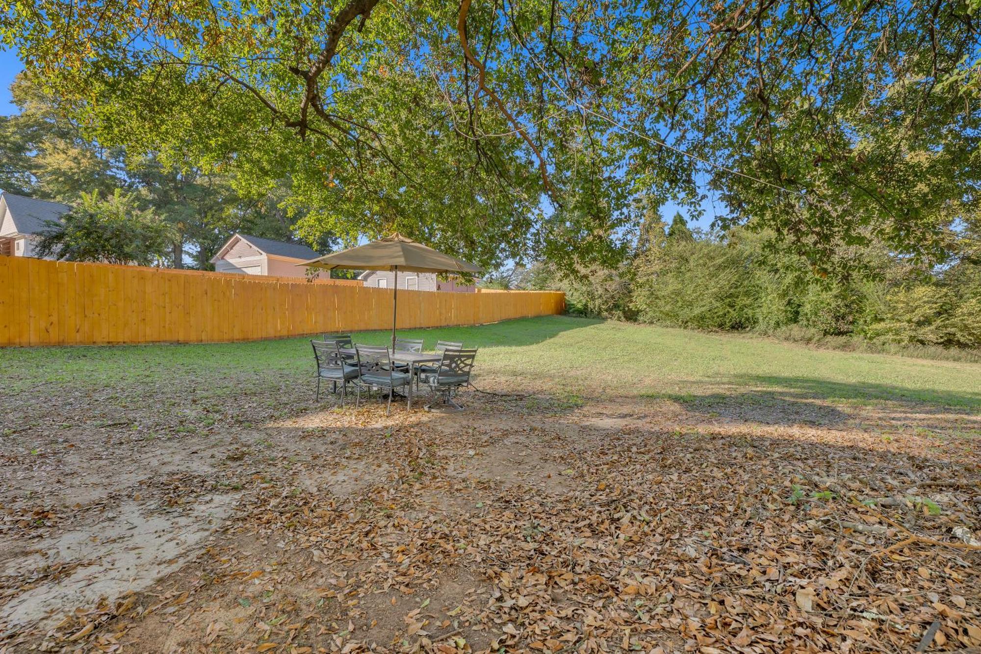 Beautiful House Mins Away From The Airport Hébergement de vacances Atlanta