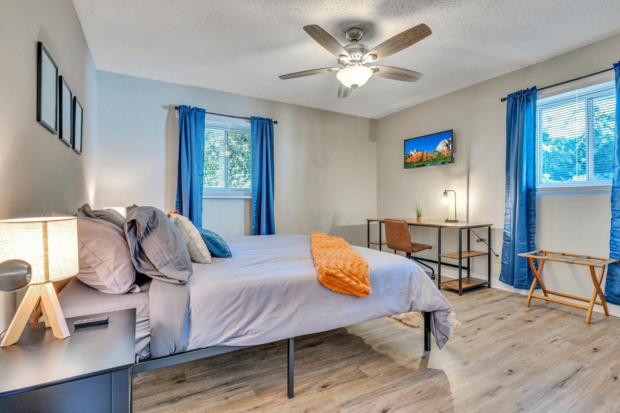 Beautiful House Mins Away From The Airport Hébergement de vacances Atlanta